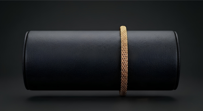 Pulseras Tejidas en Oro Laminado 18K: El Peso del Éxito.